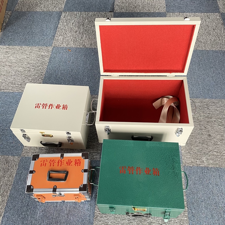 南通爆破工程作业箱如何选择？玻璃钢与传统材质的全面对比